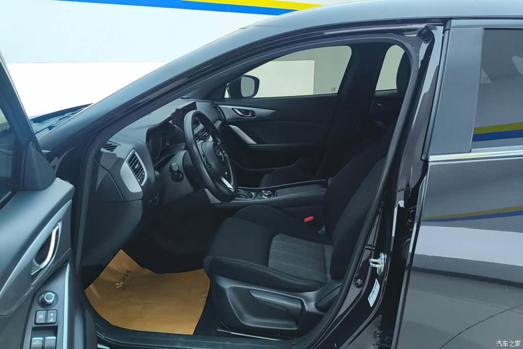 Mazda CX-4, 2019 9