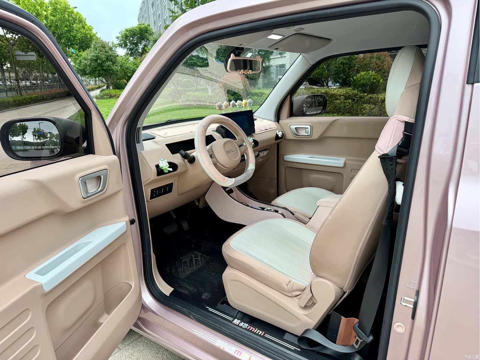 Geely Panda, 2023 10
