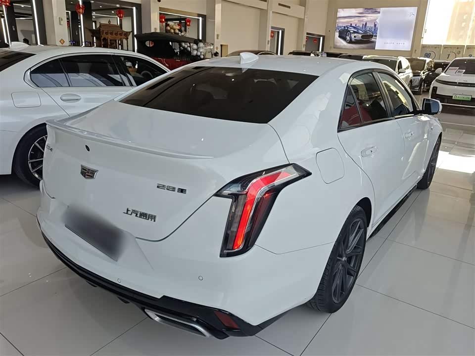 Cadillac CT4