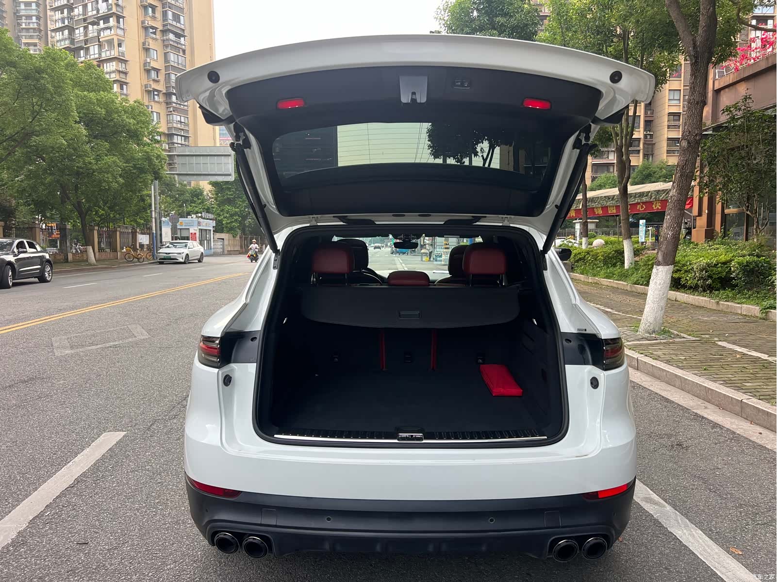 Porsche Cayenne, 2018 9