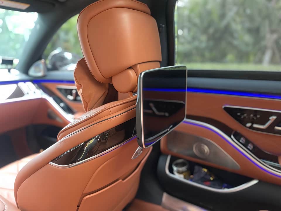 Mercedes-Benz Maybach S-class