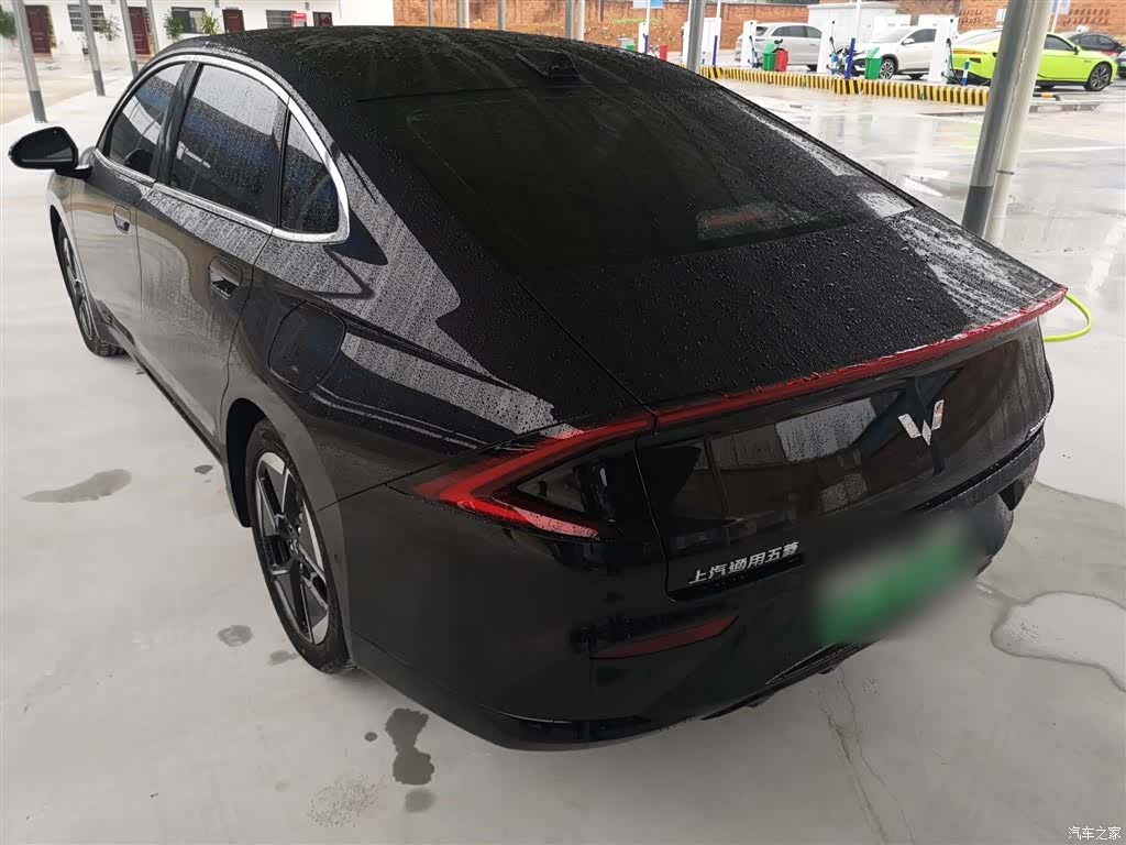 Wuling Starlight, 2025 23