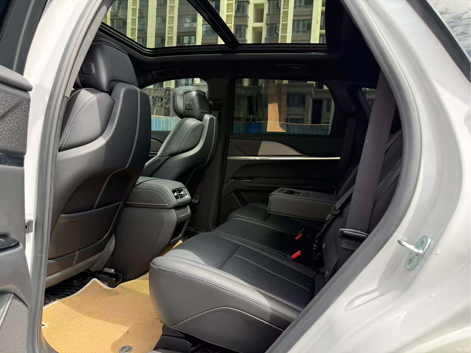 Cadillac XT5, 2025 9