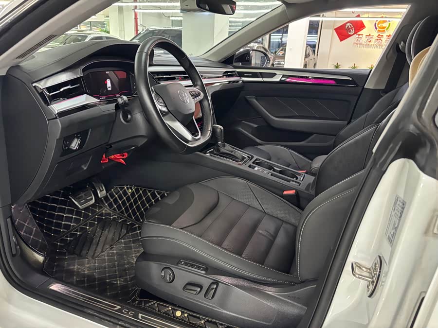 Volkswagen CC 2023, фото 9