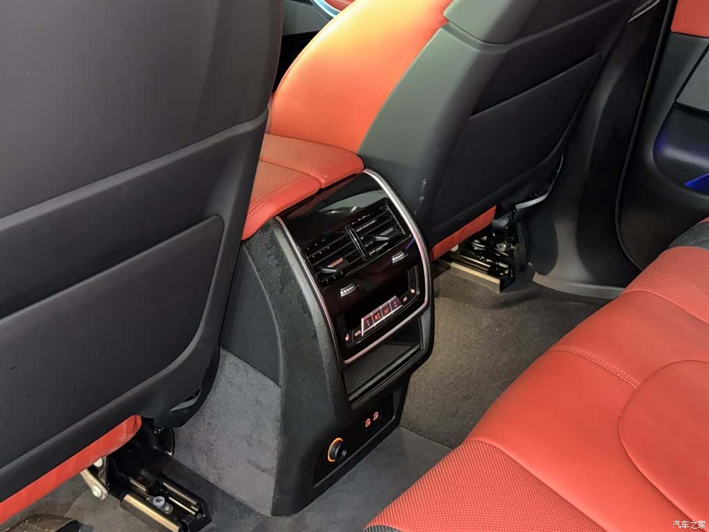 BMW X5, 2025 24