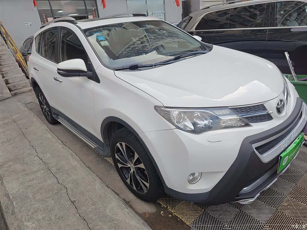 Toyota RAV4, 2014 22