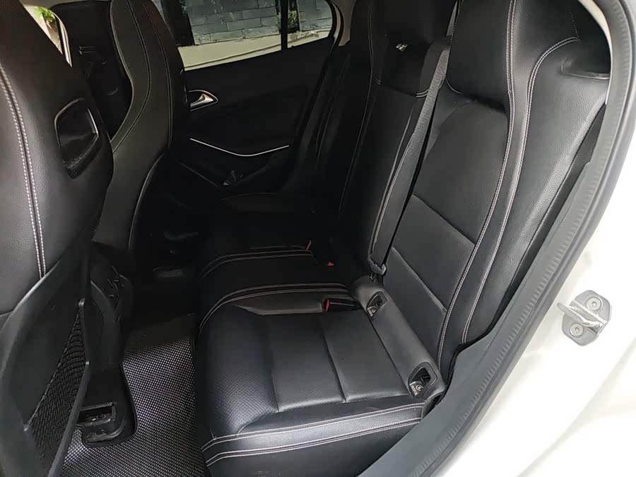 Mercedes-Benz GLA 2018, фото 13