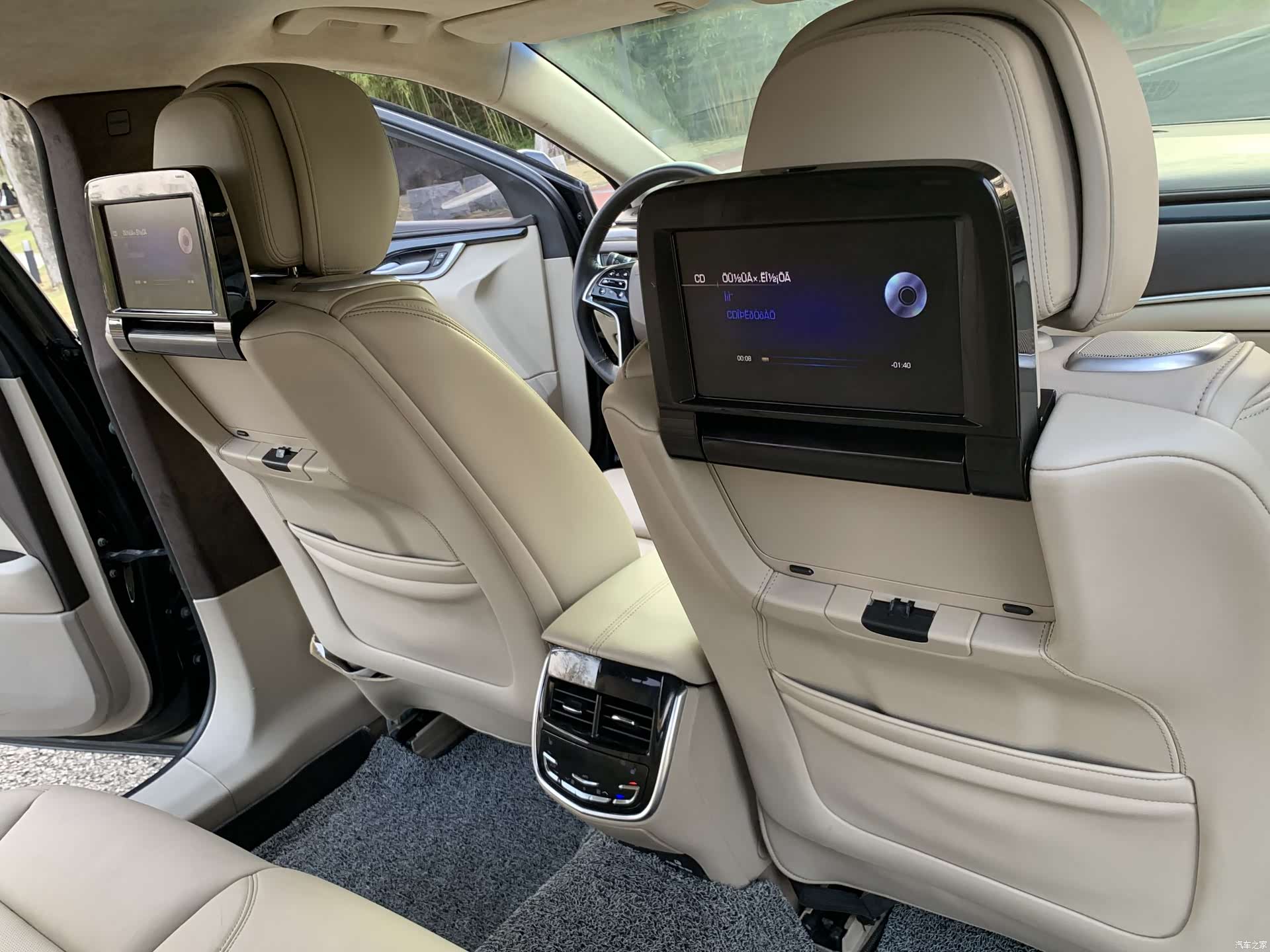 Cadillac XTS, 2015 24