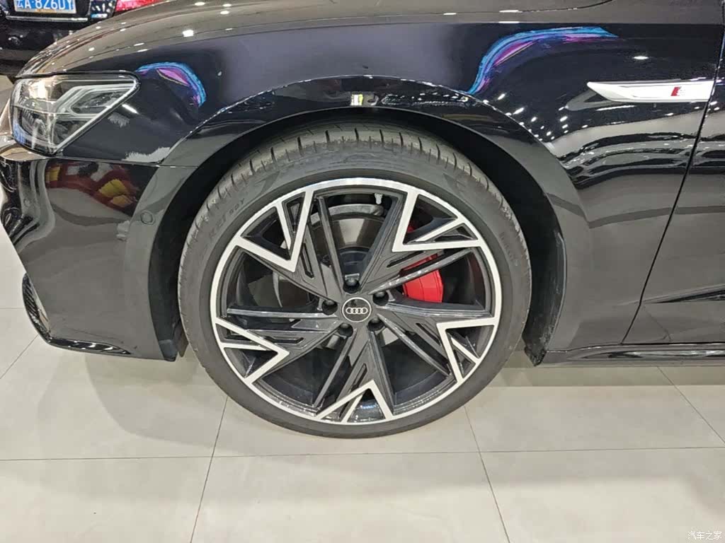 Audi A7L, 2025 23