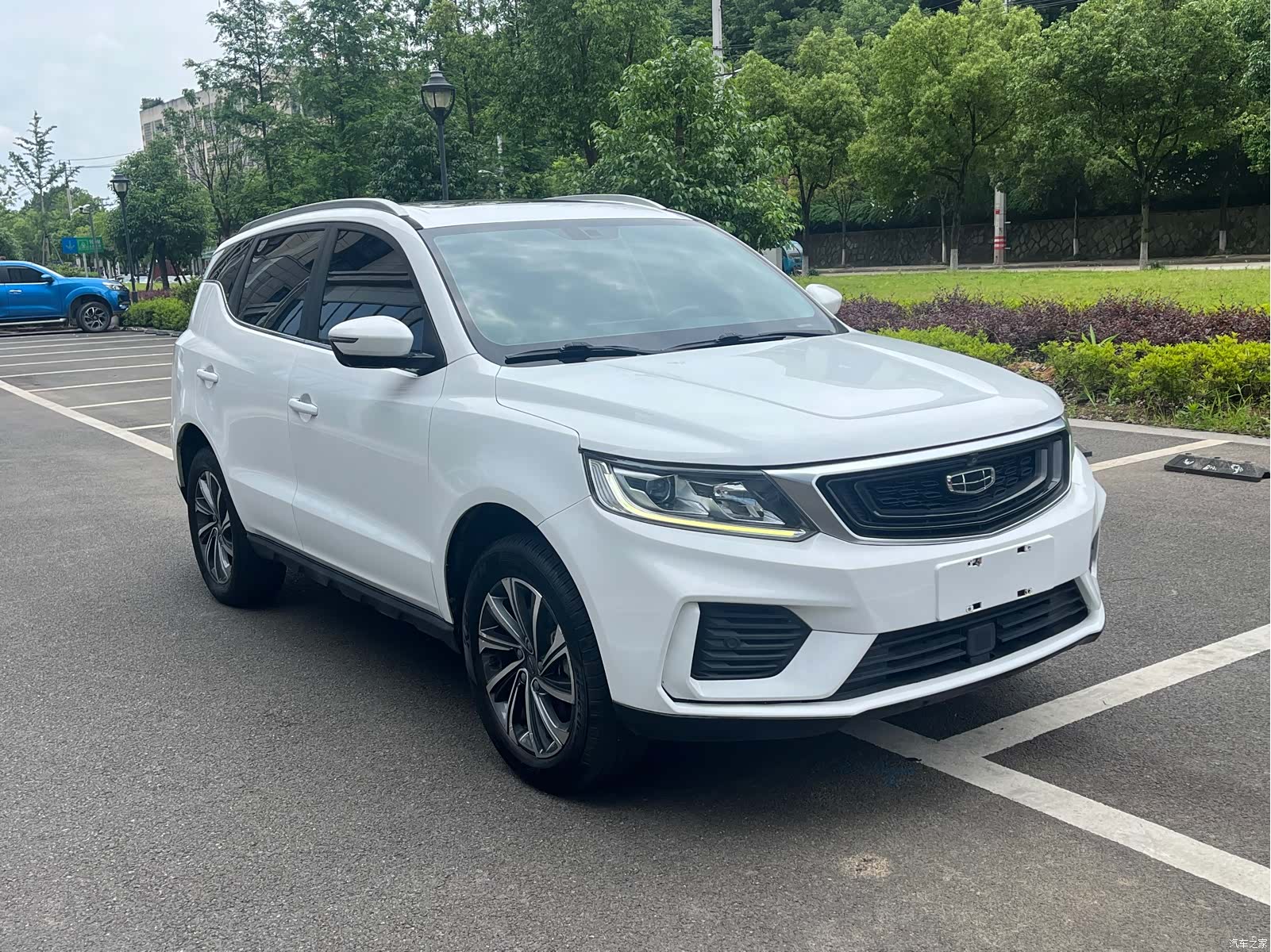 Geely X6, 2020 3