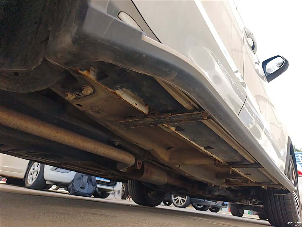 Roewe RX5, 2021 21