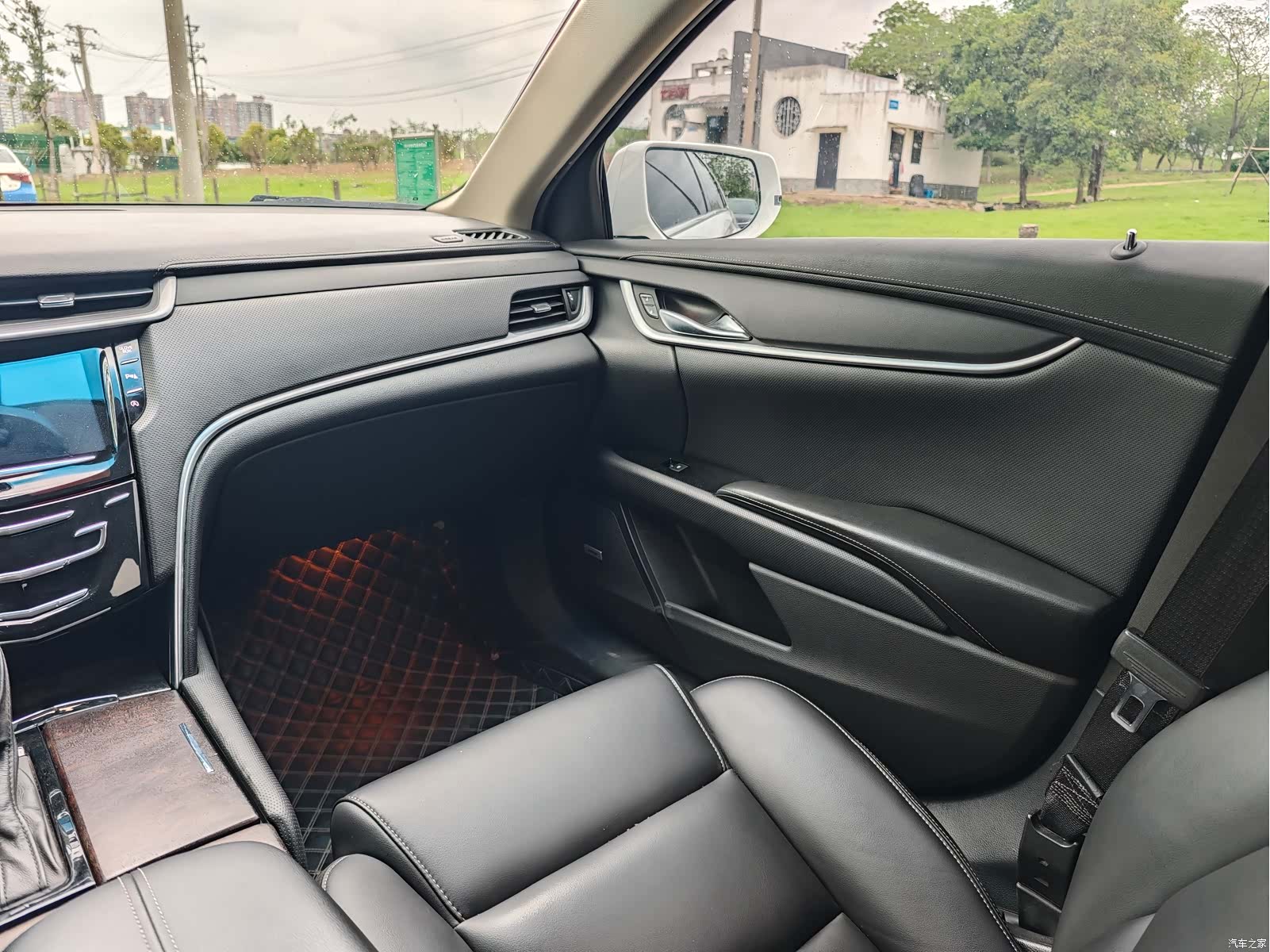 Cadillac XTS, 2019 13
