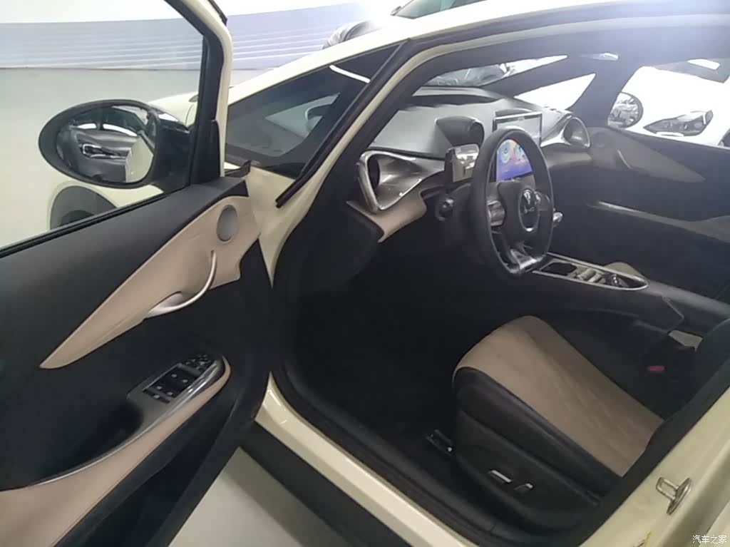 BYD Dolphin, 2022 16