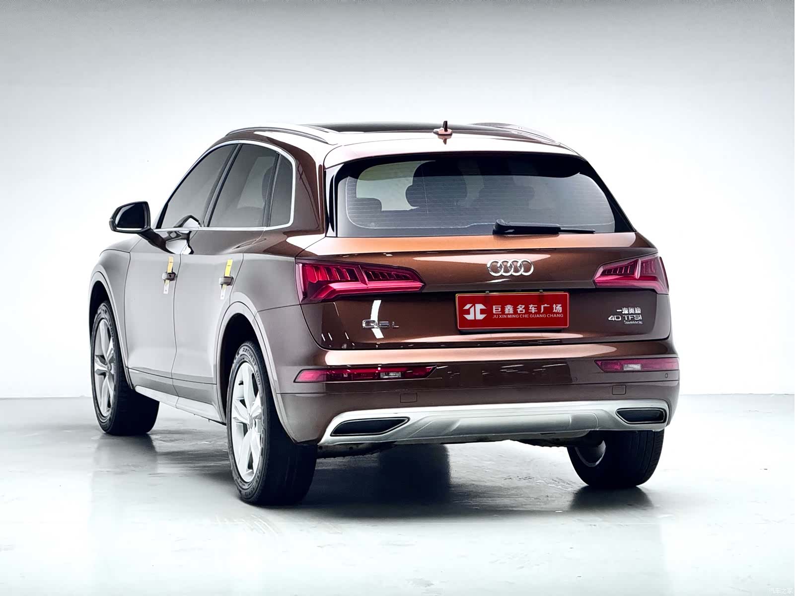 Audi Q5L, 2019 все фото