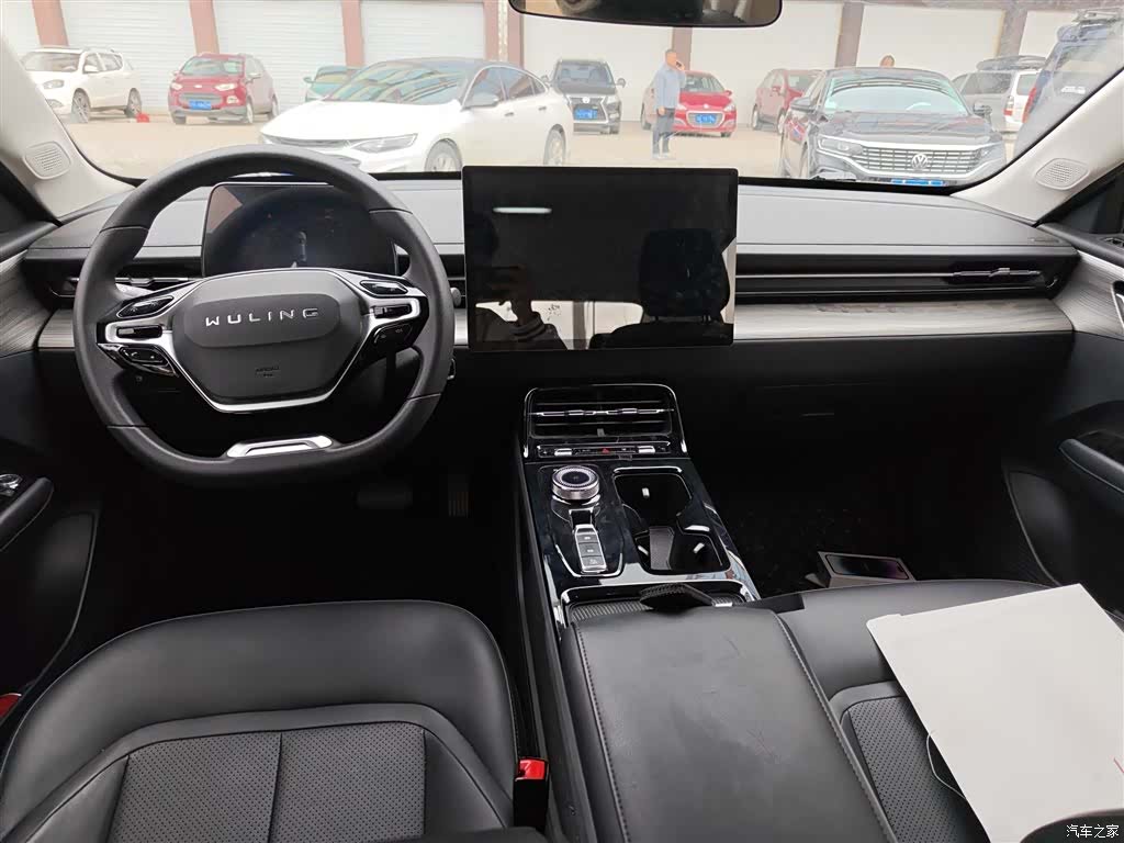 Wuling Starlight, 2024 6