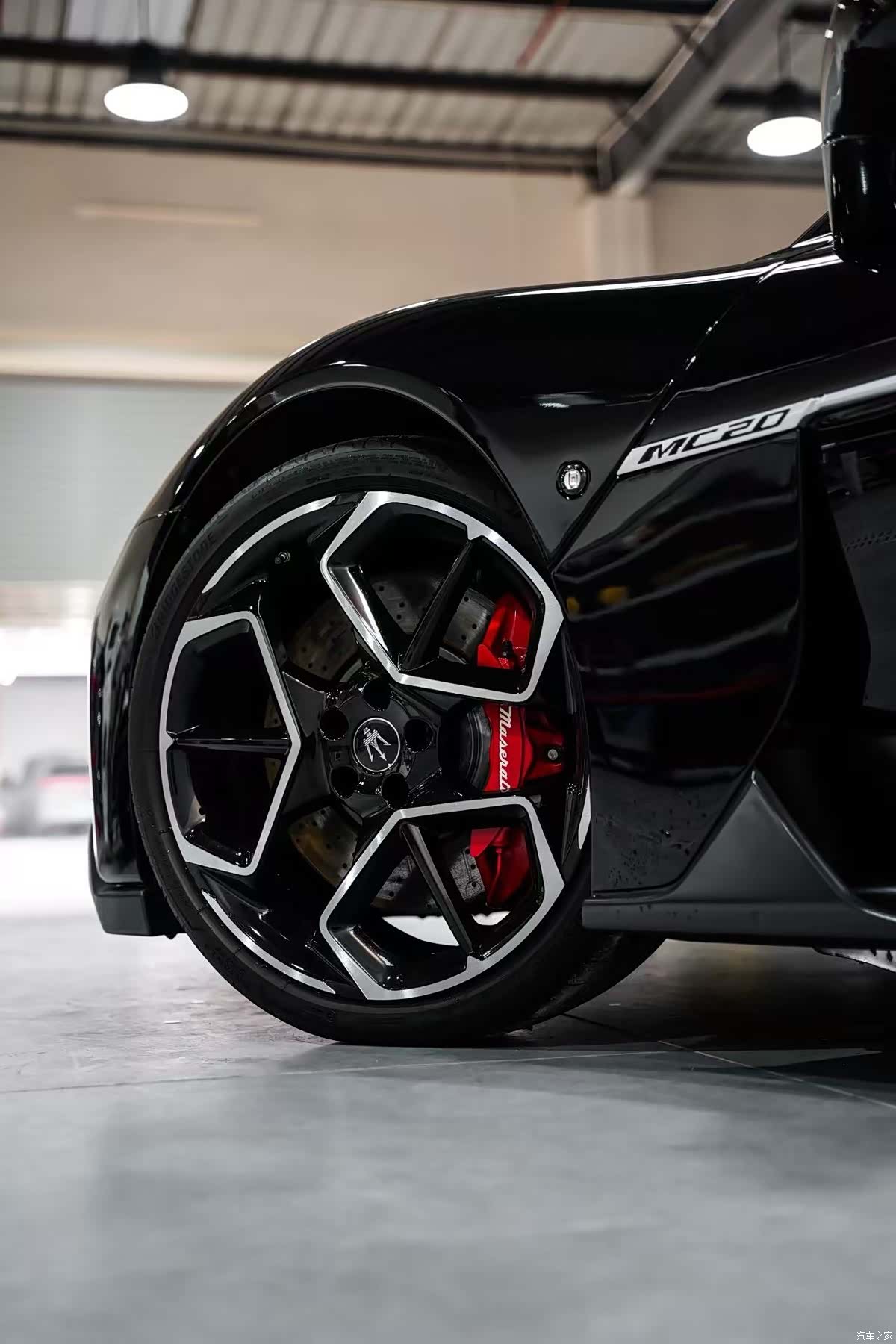Maserati MC20, 2023 10