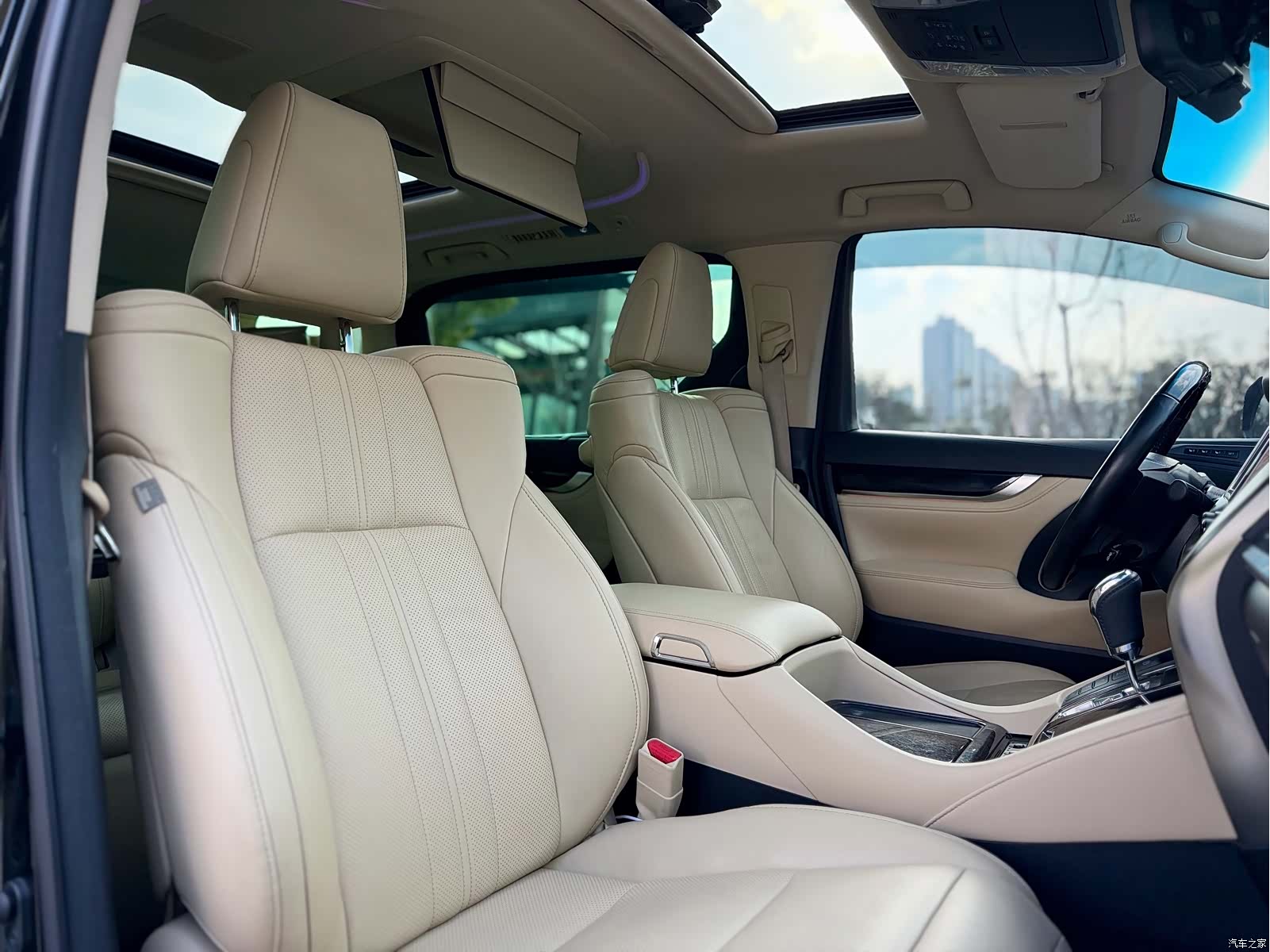 Toyota Vellfire, 2020 18