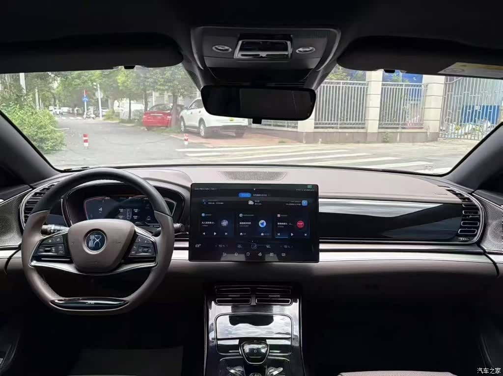 BYD Han, 2023 4