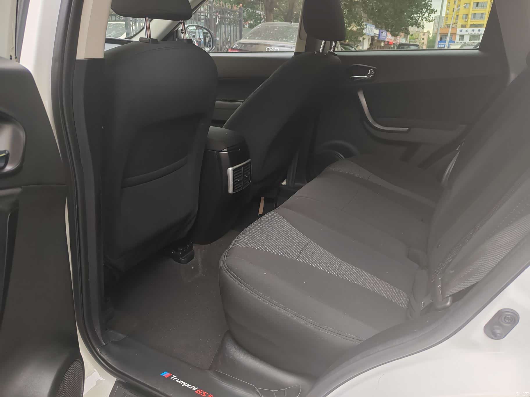 GAC GS5, 2014 9