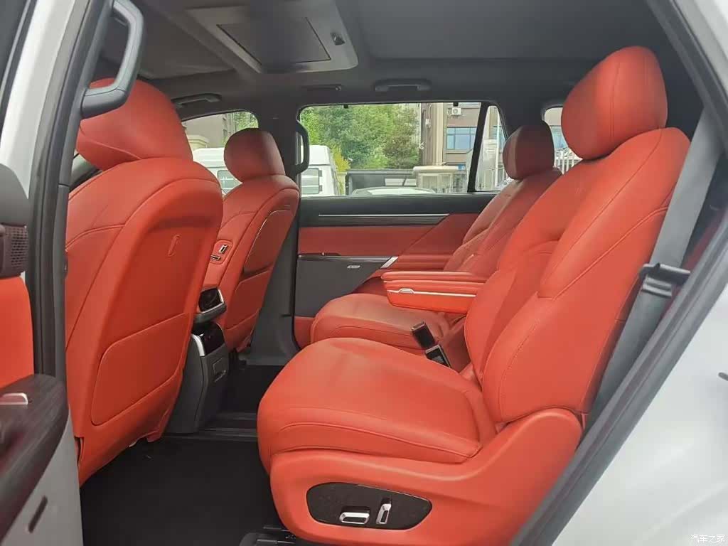 DongFeng eπ008, 2024 6