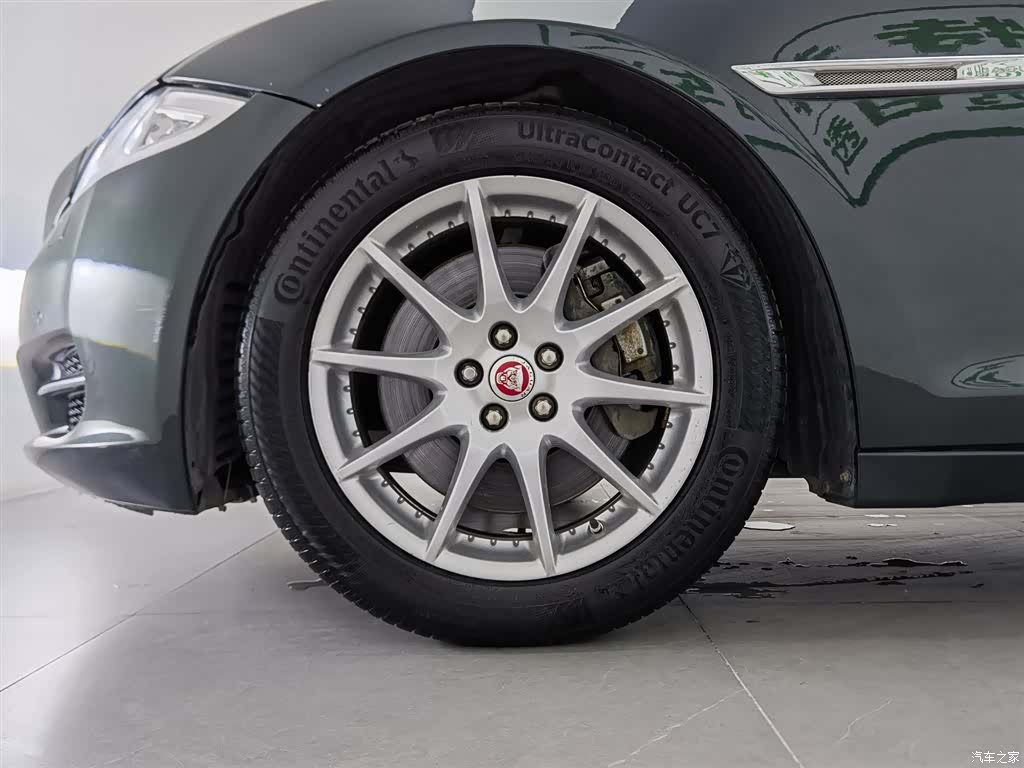 Jaguar XJ, 2014 17