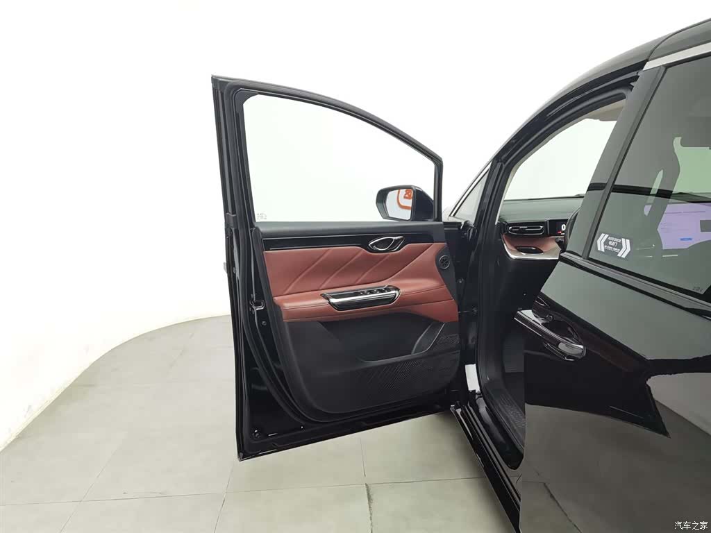 Trumpchi E8, 2024 8