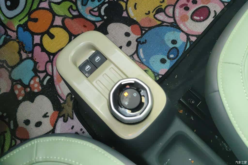 Geely Panda, 2024 16