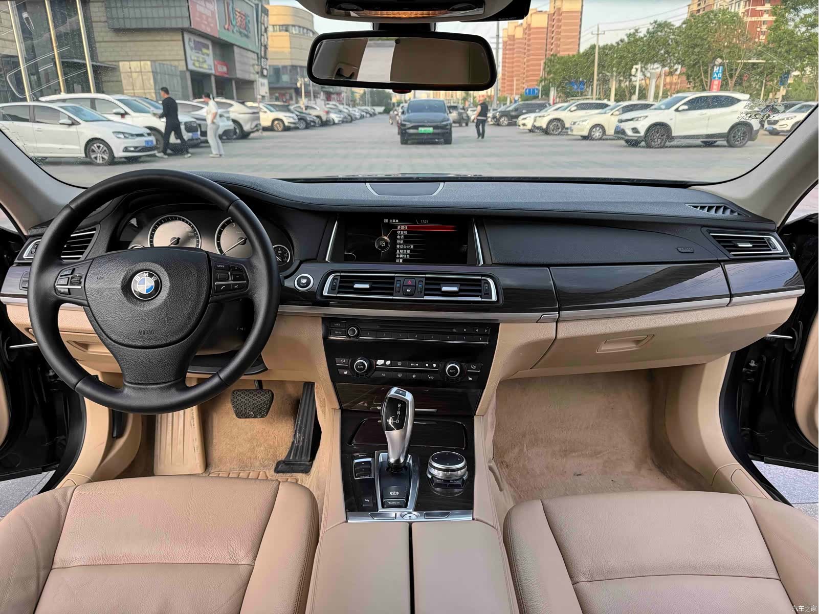 BMW 7 Series, 2011 17