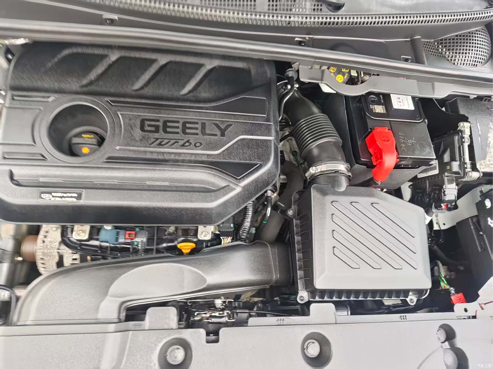 Geely Emgrand, 2020 13