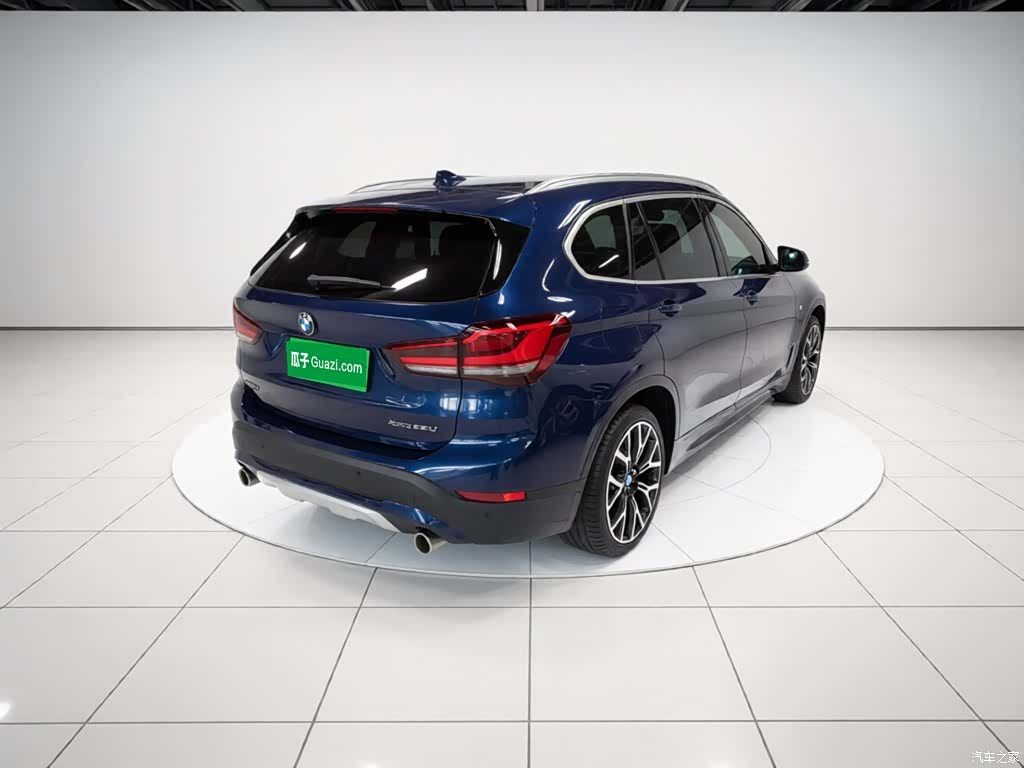 BMW X1, 2020 все фото