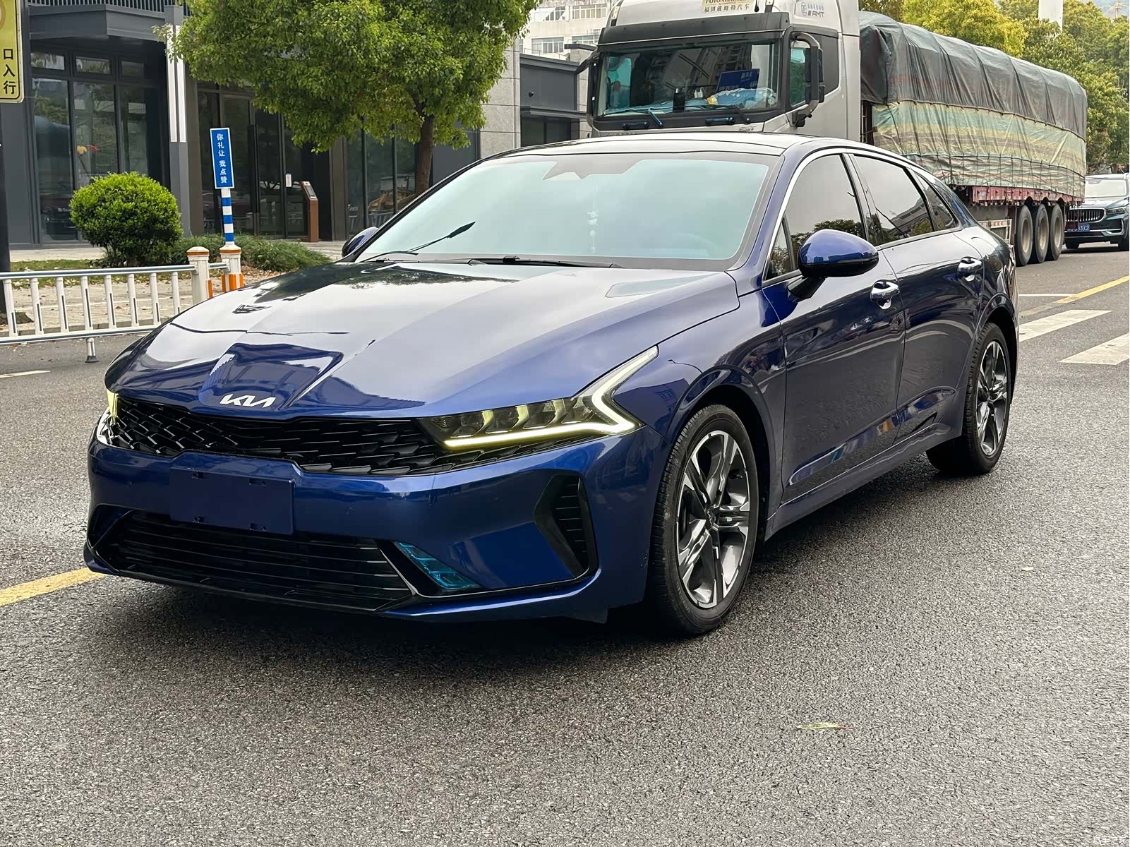 Kia K5, 2022 1
