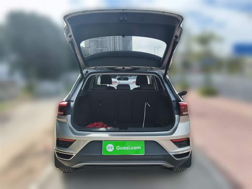Volkswagen T-ROC exploring Songs