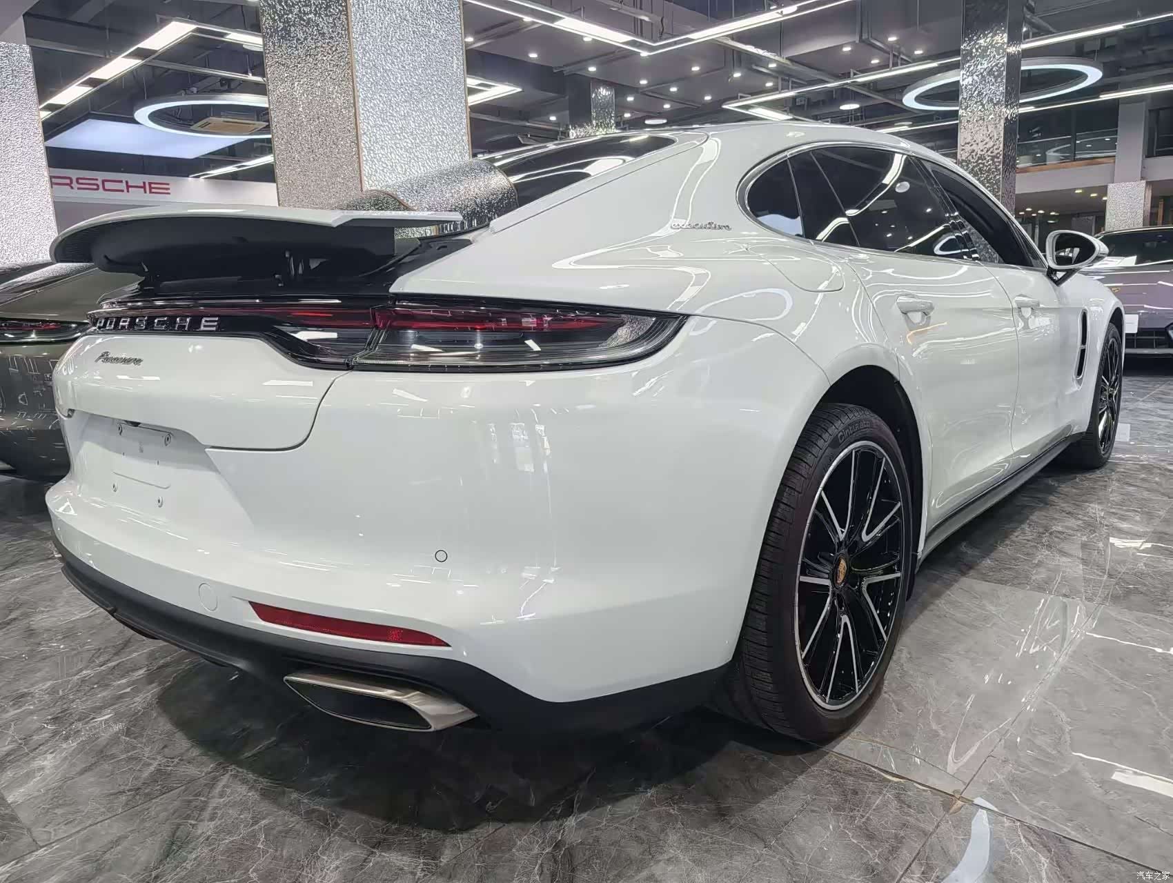 Porsche Panamera, 2021 11