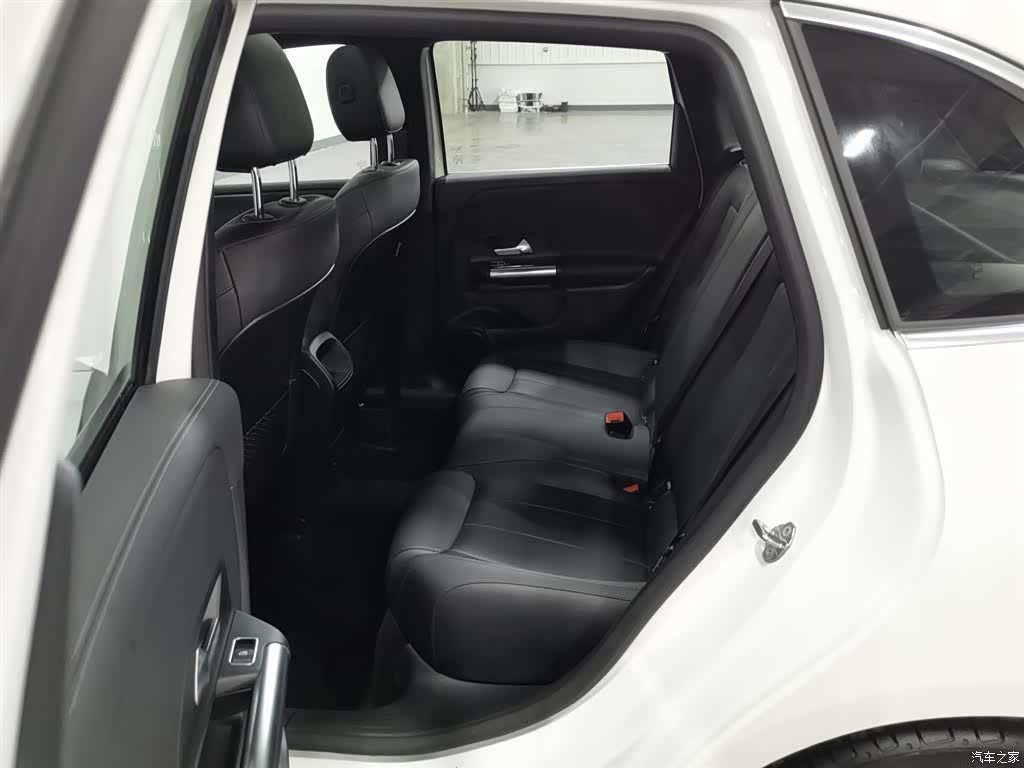 Mercedes-Benz B-Class, 2022 15