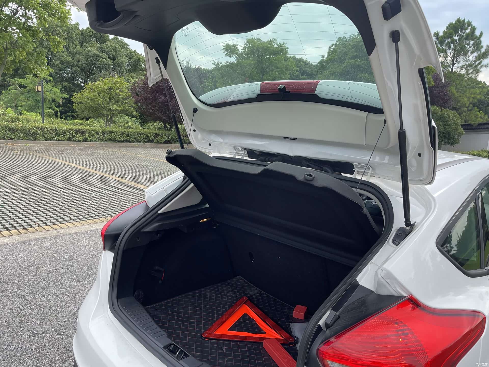 Ford Focus, 2018 20