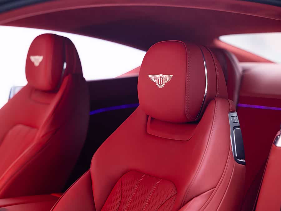 Bentley Continental 2023, фото 11
