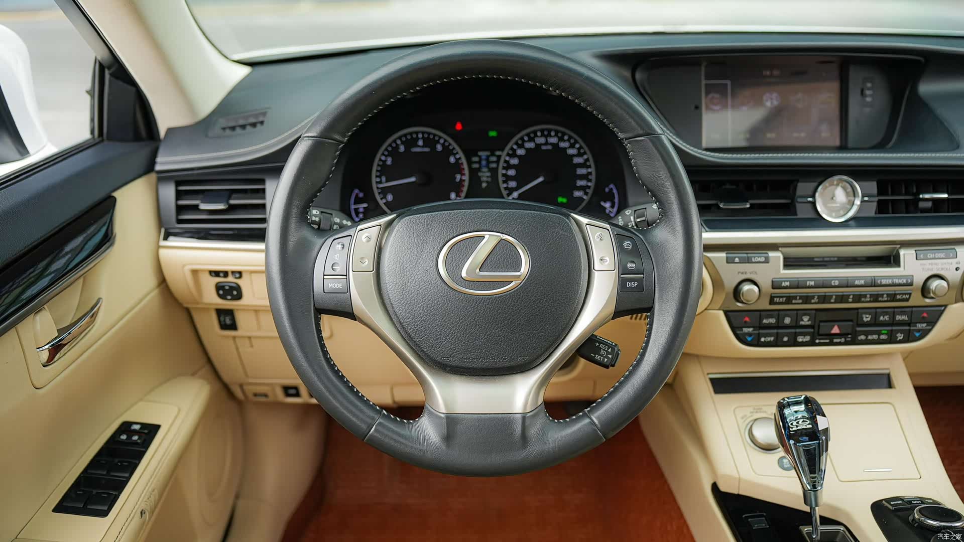 Lexus ES, 2013 20