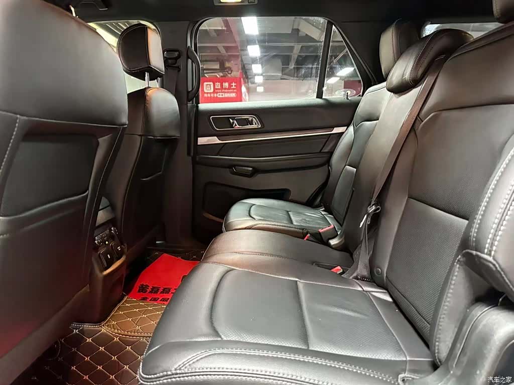 Ford Explorer, 2018 8