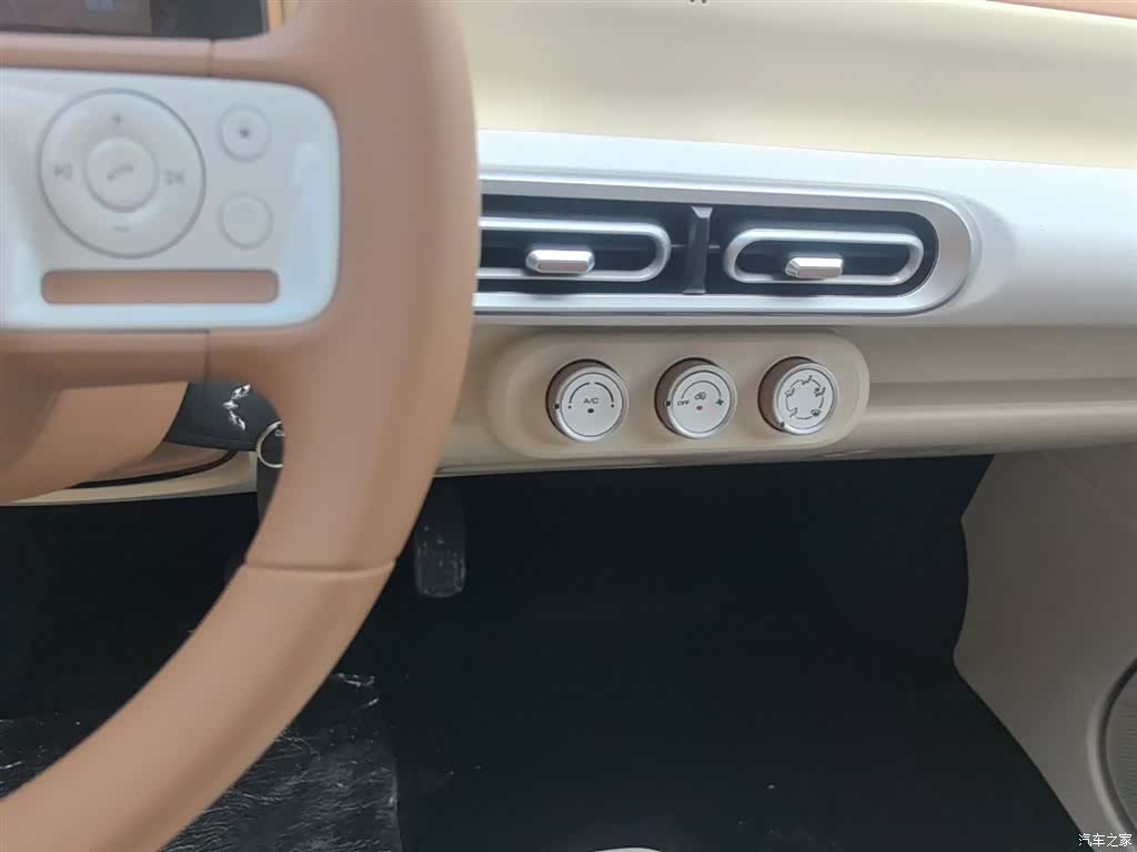 Wuling MINIEV, 2026 13