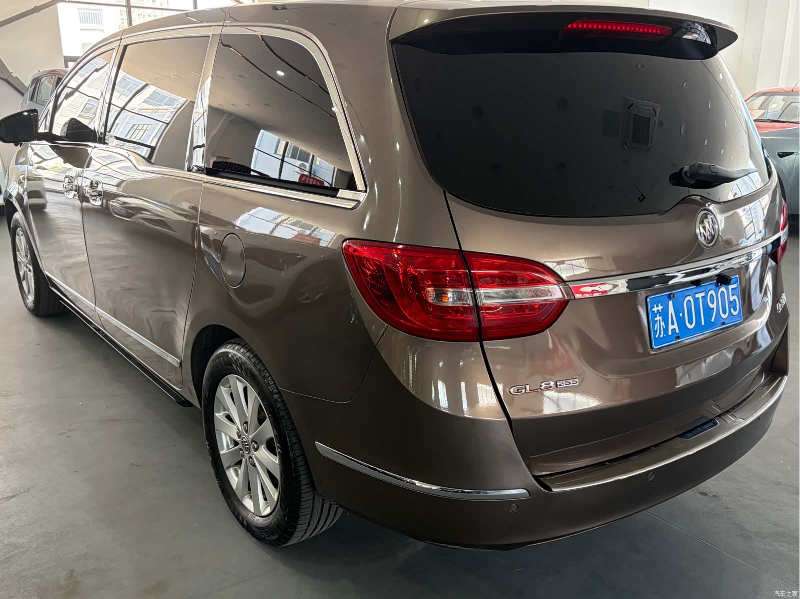 Buick GL8, 2017 3