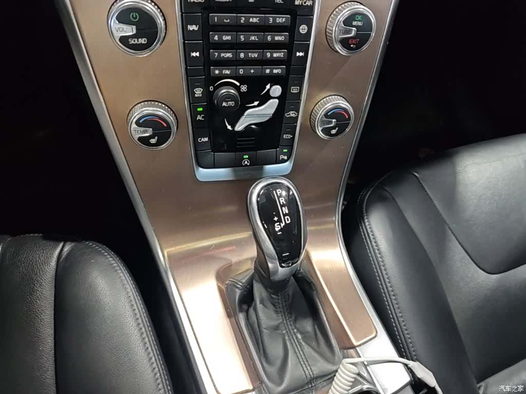 Volvo XC60, 2015 14