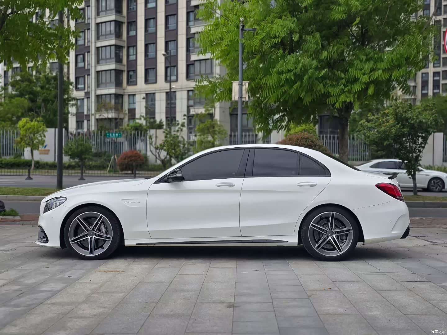 Mercedes-Benz C-Class, 2021 3