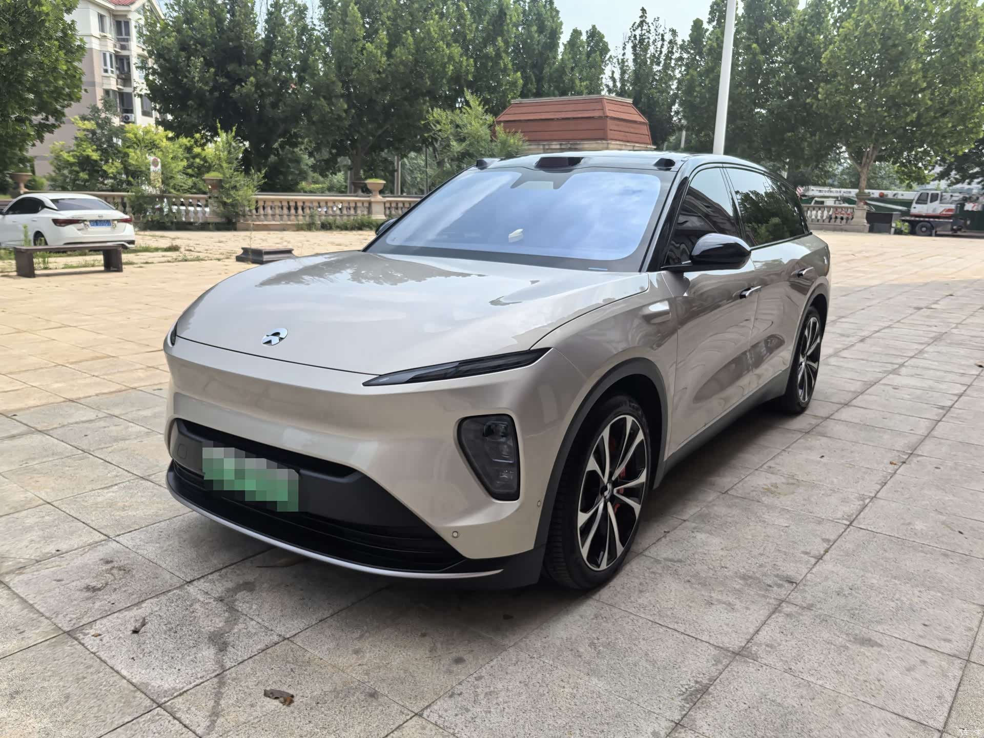 NIO ES8, 2023 1