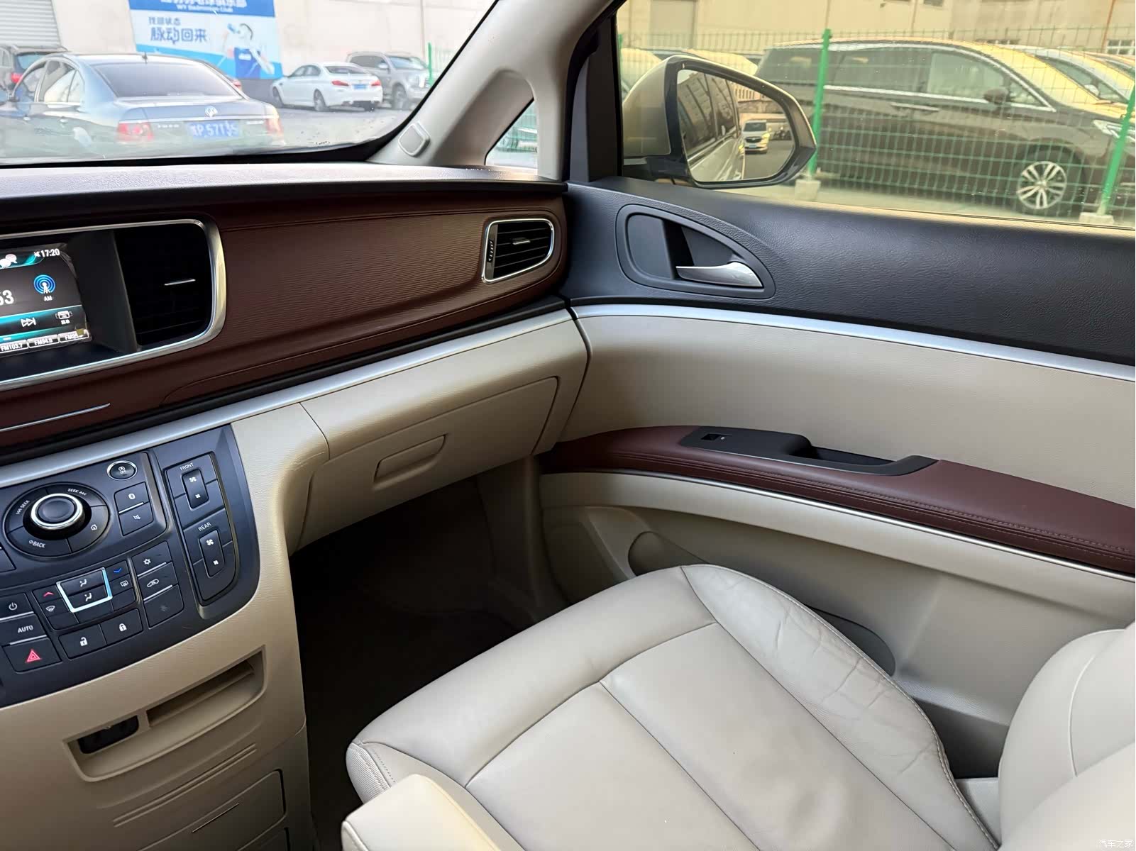 Buick GL8, 2019 28