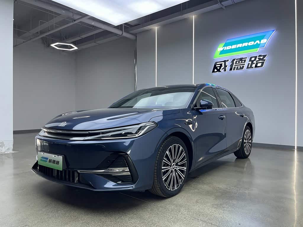 Geely Galaxy A7 EM