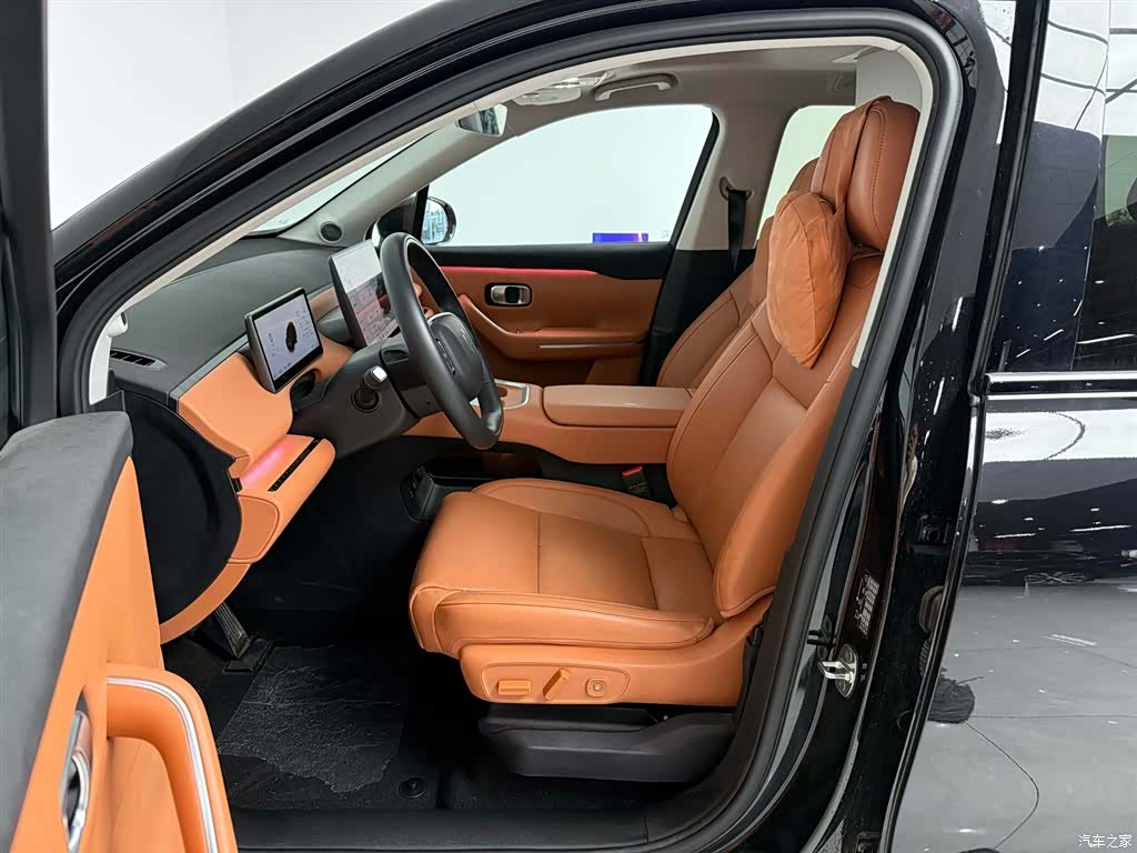 Leapmotor C16, 2025 10