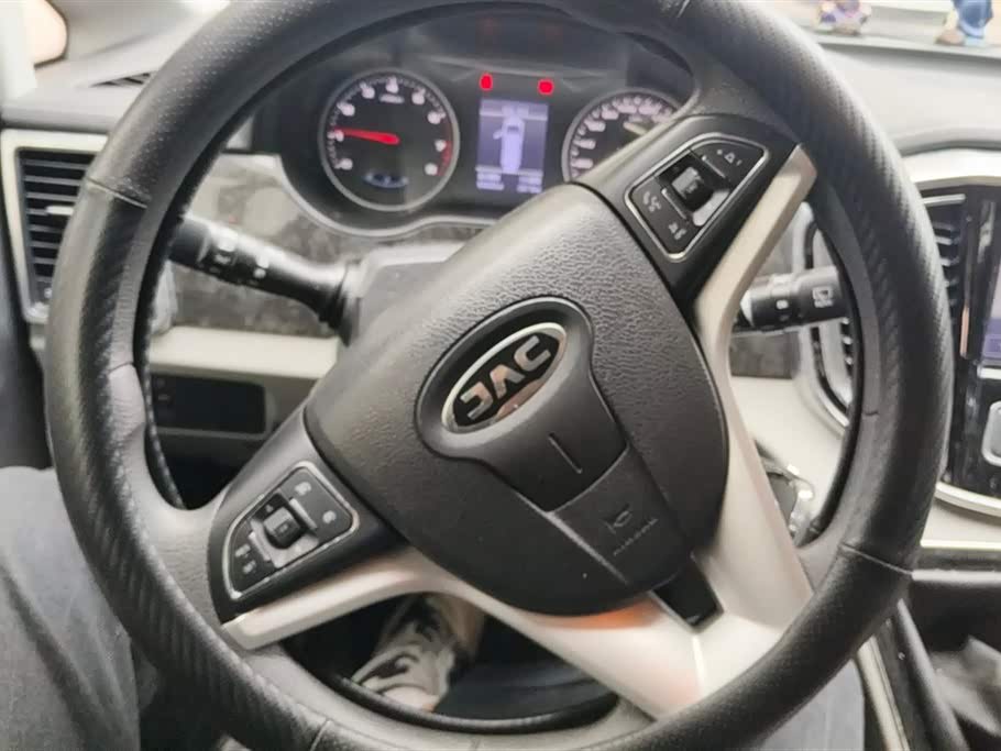 JAC Refine Ruifeng M4