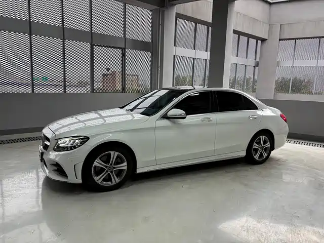 Mercedes-Benz C-Class 2019 — купить из Китая под заказ