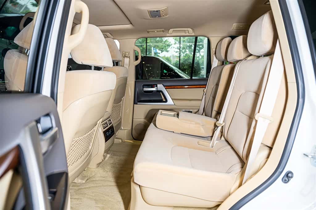 Toyota Land Cruiser, 2017 11
