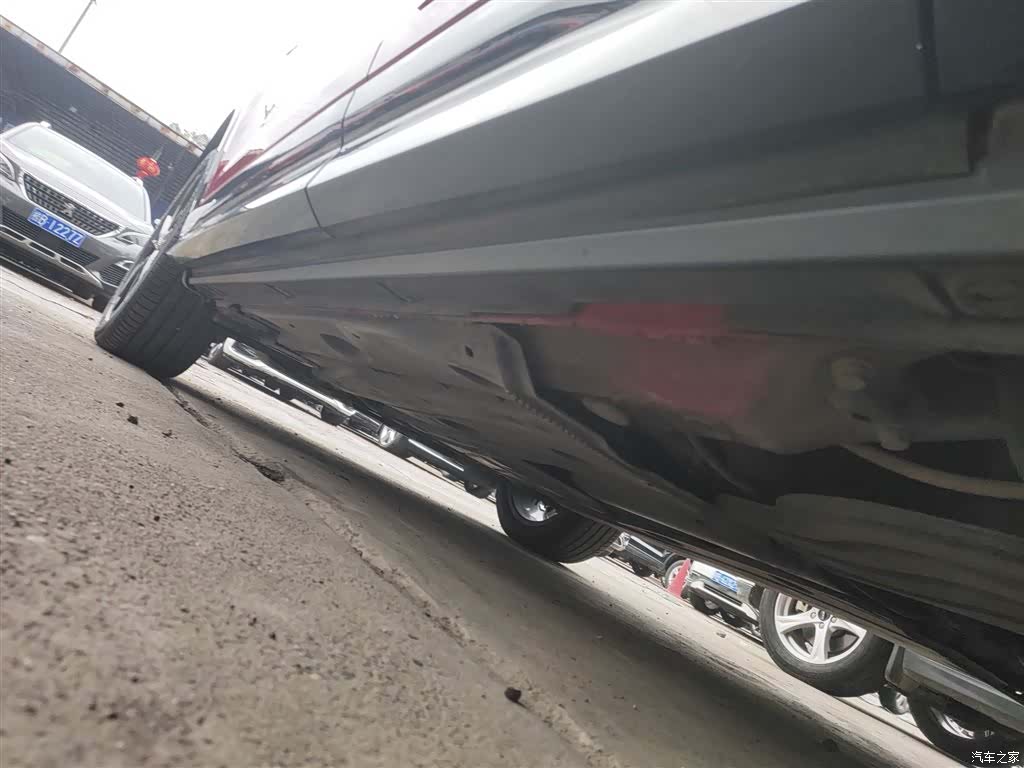 Audi Q2L, 2019 20